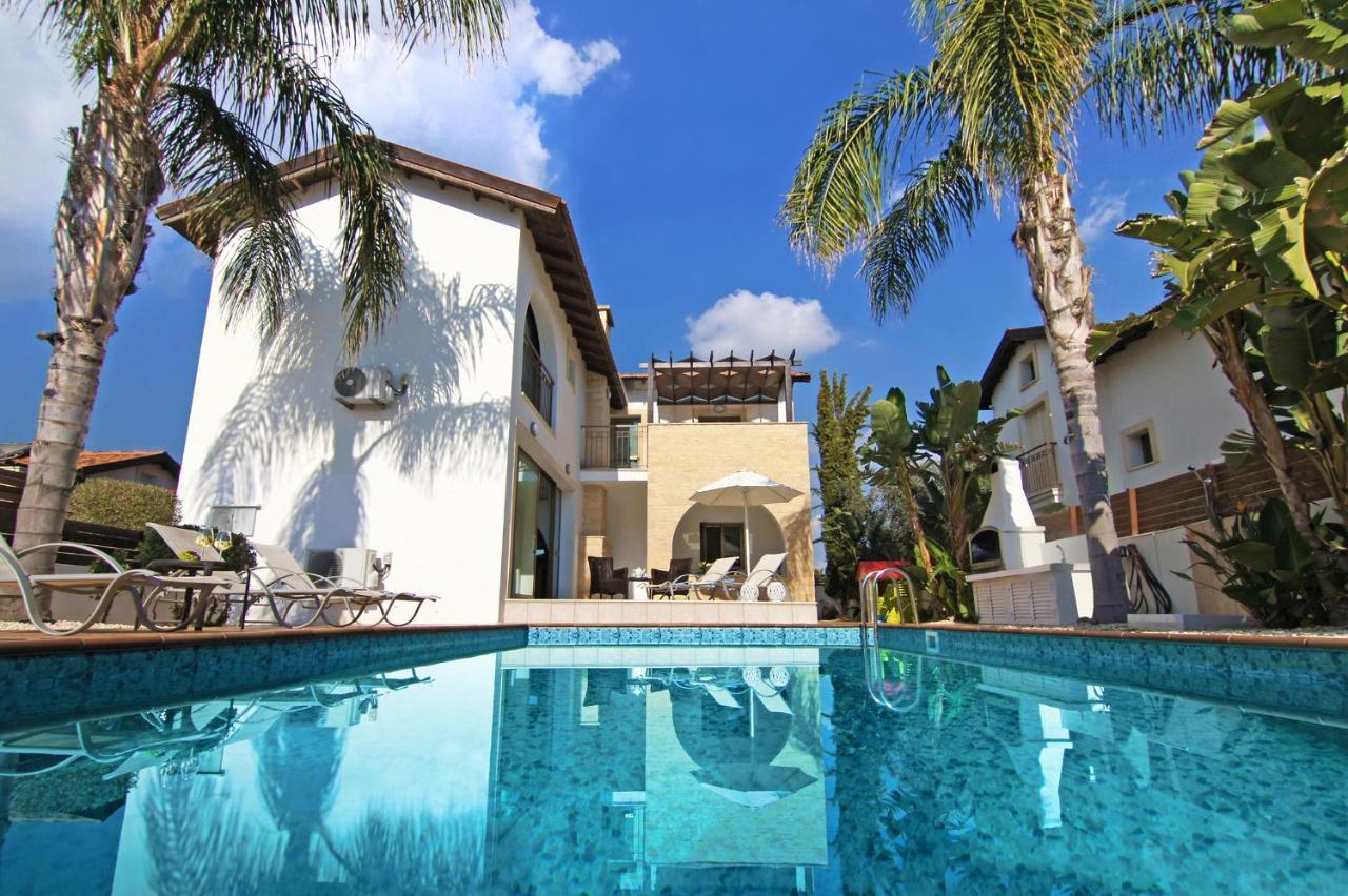Villa Regina Ayia Napa Exteriör bild