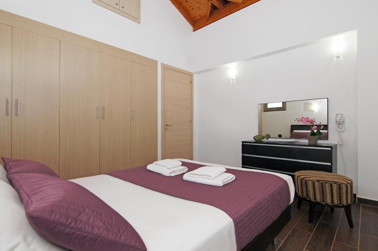 Villa Regina Ayia Napa Exteriör bild
