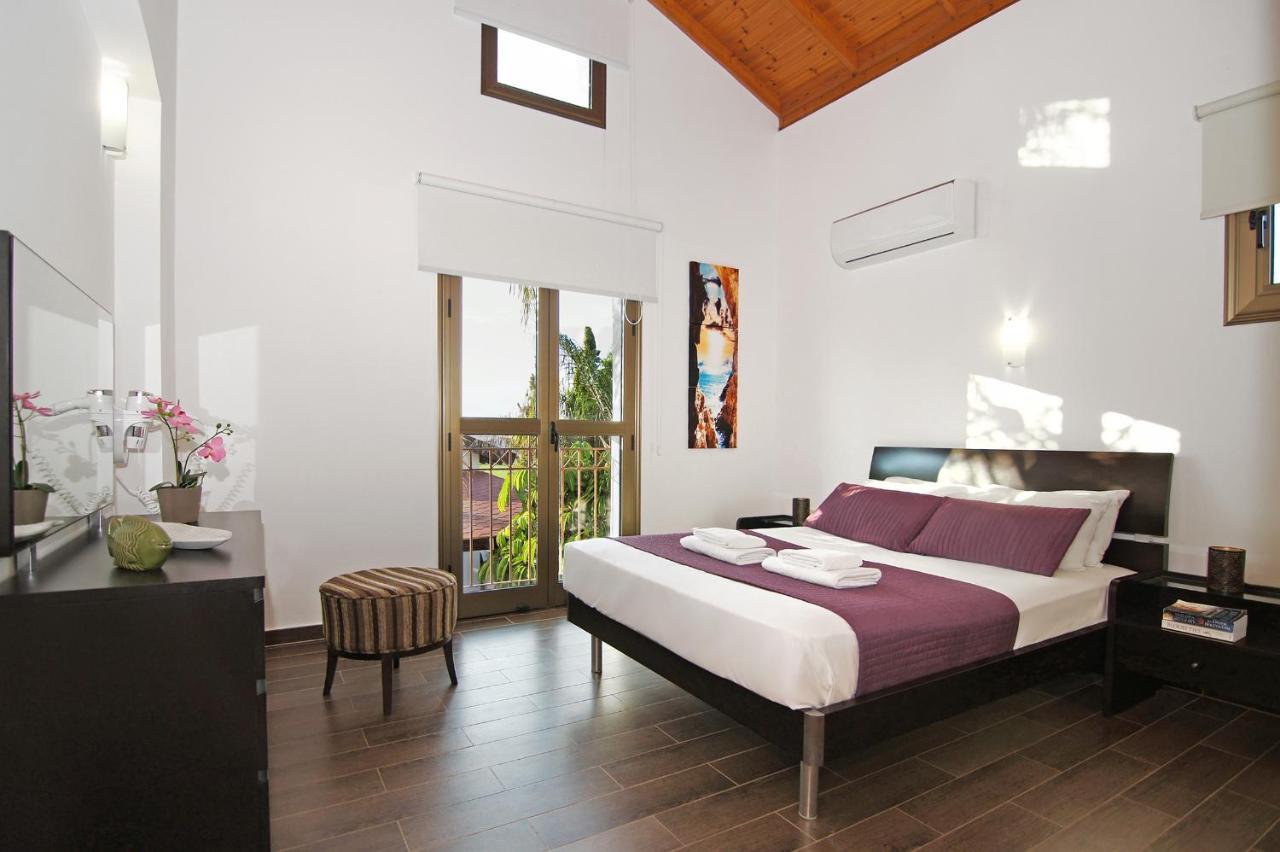 Villa Regina Ayia Napa Exteriör bild